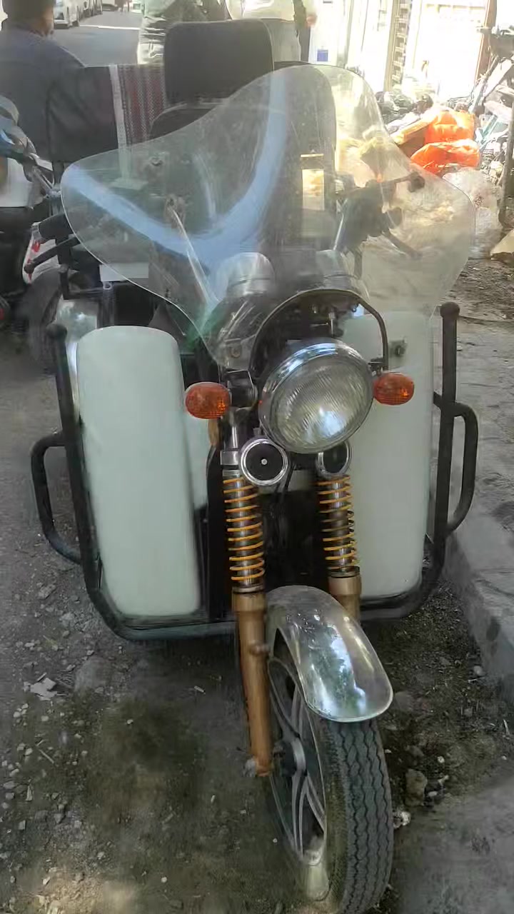 يريد يشتري شحن كربلاء دهن الشركة مليونين ونص ***********
