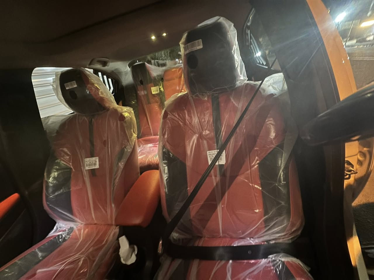 كورلا ليفن هايبرد مديل2025سياره نضيفه فول مواصفات كشنن كهربا جلد احمر اوتو هولد سايد بريك دكهمه لايت LED تحكمات ستيرن كامله سياقه ذاتيه تحديد مسار رادار سبايدر 

اشاير بالمري ماشيه 33k

بيه بارد ب الجاملغ الخلفي بس ورصعتين بلباب 

مسويله ستيرن بلادي احمر كاربون فايبر داخل سياره مغلف ppfحراري اصلي 
كفرات مرايه وزعانف وقبق بانزين ويدات كلهن بلاك 

رقم الهاتف ***********

السعر148ورقه قفل
