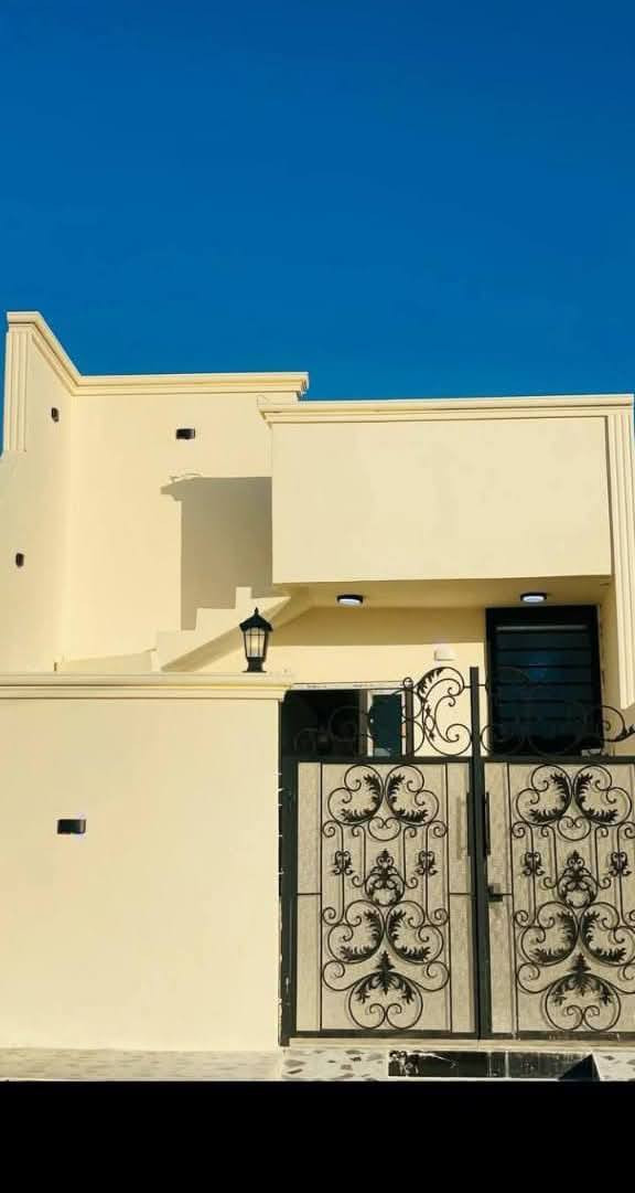 ✨🎨 صباغ بيوت داخل وخارجي 🎨✨
🖌️ جميع أعمال الديكور والدهانات الحديثة
🖌️ ألوان عصرية – شغل مرتب ونظيف
🖌️ خبرة وكفاءة عالية
🖌️ أسعار مناسبة للجميع

📞 للتواصل والاتصال: *********** 
                         ***********
