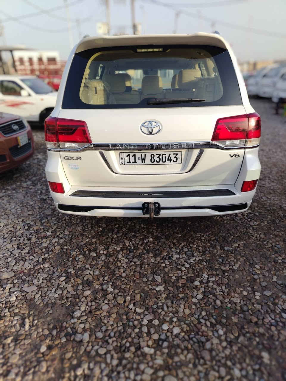 لاندكروزر ١٧ ساز سيارة مكفوله عده بارد جنطه خلفيه قليل قضاء الصويره ***********
