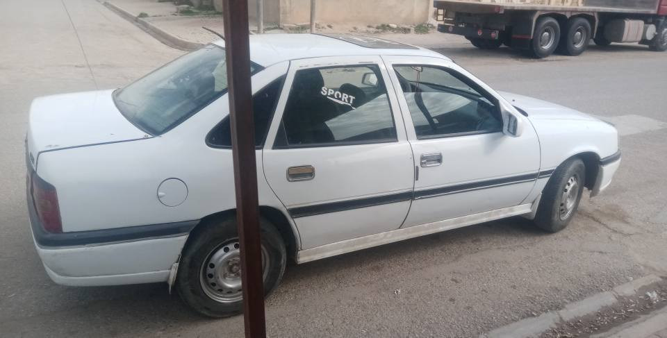 ‎اوبل فكتره رقم أربيل موديل ٩٠ محرك ١٨سنويه بسمي تاريخ انتهاء ٢٠٢٨ صندوك رقم هاتف ***********‎ كركوك, العراق
