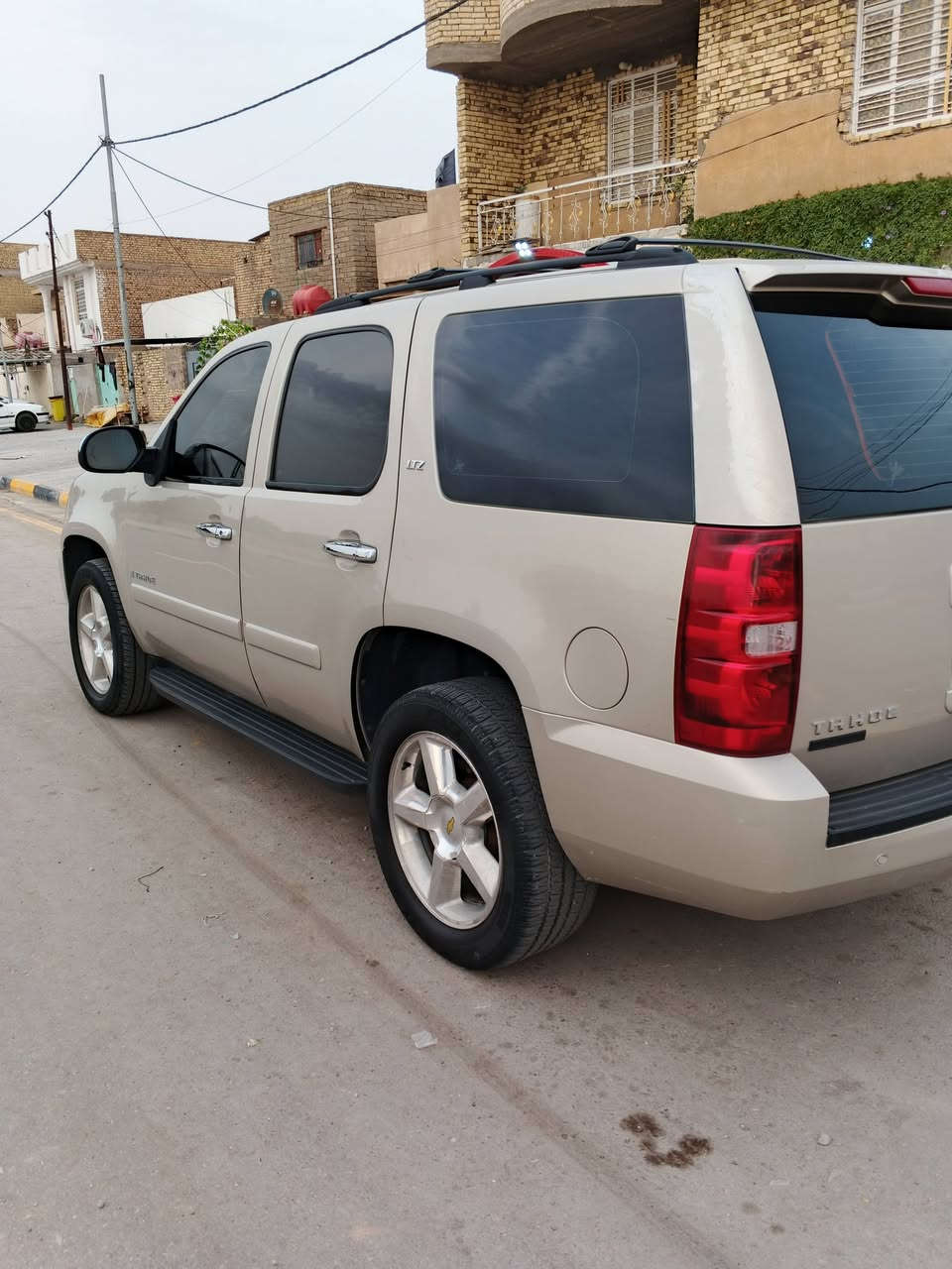 السلام عليكم ادوات ادوات GMC موديل ٢٠٠٩ مكينة كير حدادية جدد تبريد ثلج خير من الله كامرة تخم تاير مكفولة من الكص والفتح مكان واسط ملاحضة السيارة جديدة كلش السعر ٩٥ وبيهة مجال قليل للاستفسار على هذا الرقم ***********.
