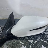 مرايه مال ازيره لون ابيض اصليه عاطل الشفط ماله بس وليشره مابيه الكفر م...