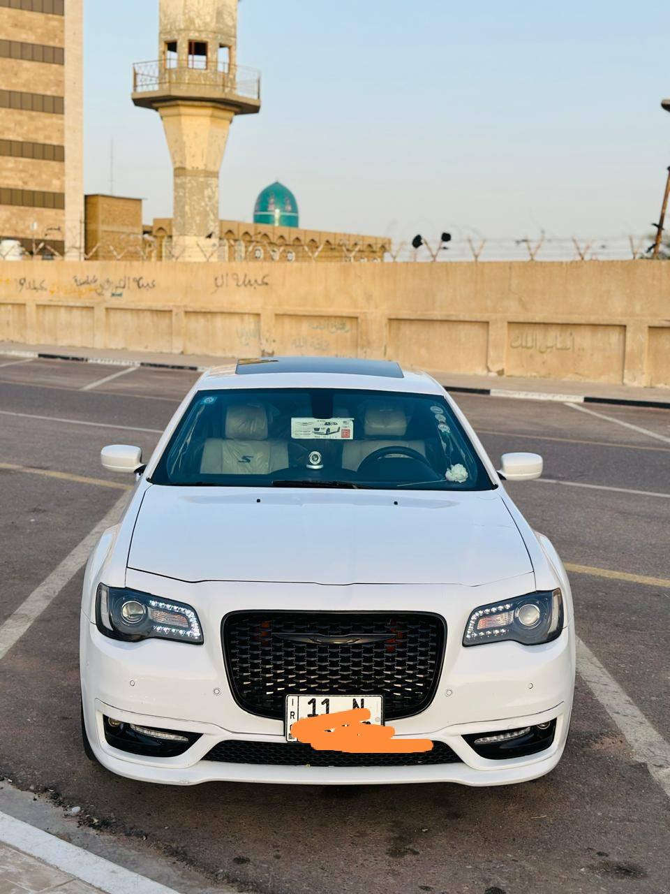 سلام عليكم
اوباما 2017 300 S  
واردكندي
فول مواصفات 
رقم بغداد الدولي 
ماشيه 82 الف حقيقي 
سنوية ب أسمي
بجم عريض 
كشنات بيجي 
تخم تاير جديد 
ويل 23 فول سايز
دهن الاصلي ابدل اله
كفالة عامه ماعده ضربة  بسيطه اثر تكتك مقدمه الجاملغ الايسر وحافه البنيد مصلحه موجودة بالصور
الباقي كفاله
السيارة احلى من الصور بهواي جديده ب معنى الكلمه وعلى ايدي
مكان السياره مركز البصرة
السعر 255 اتصال *********** البصرة, العراق

