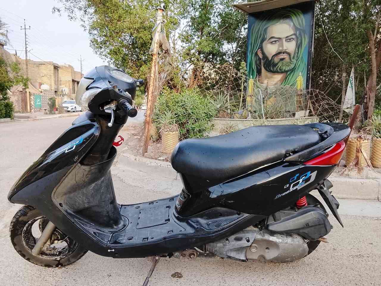 سلام عليكم 
دراجه بريز ببغاء نوزل اي نقص ماكو صارلي 4 اشهر ماخذه مامفتوح كلشي بيه جيب فيتر وفحص يله تاخذه 750 وبيه مجال حك الجيه بغداد العبيدي.    ***********
