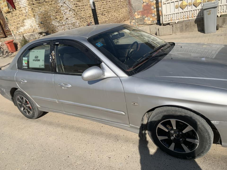 سوناتا منغولي موديل 2001رقم بغداد مشروع وطني سنوية لغاية 28 مكينه وكير وحدادية جاهزه نقص تبريد بس غراضه كله موجوده ومشدودة مكانه ديوانية والسعر45وبيه مجال قليل للاستفسار الاتصال***********
