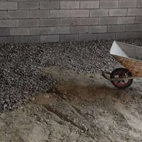 خدمات بناء • فرش حصو • عامل بناء • مقاولات • تجهيز حصو