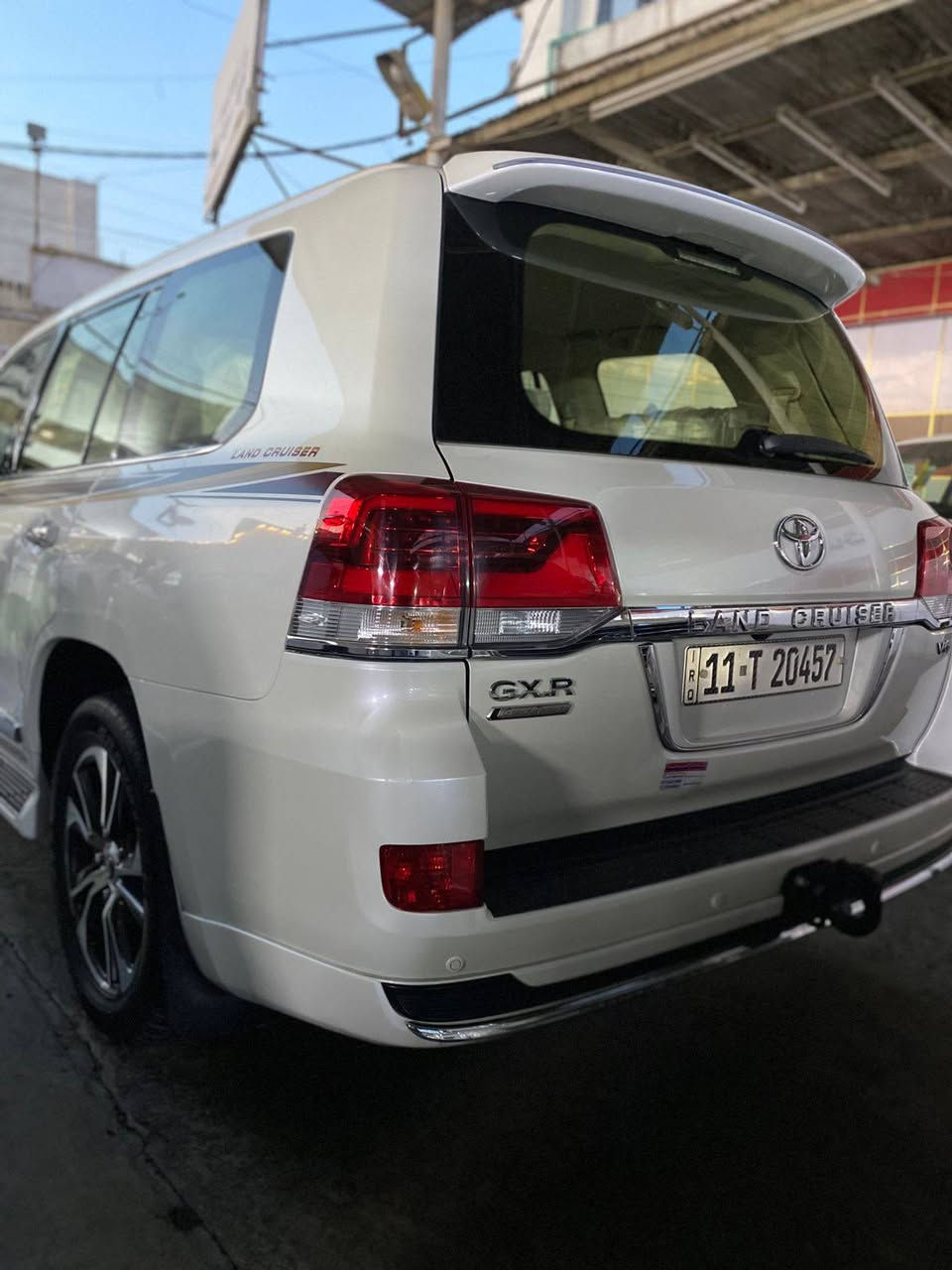 لاندكروز 2020 بريم اصلي
مكفوله كفاله عامه 
بريم اصلي شاشه سقف+ لدات داخليه
ماشيه 80 الف
السونار داخل المنشور 
العنوان بغداد معارض النهظه 
السعر 557$
الاستفسار اتصل ***********
