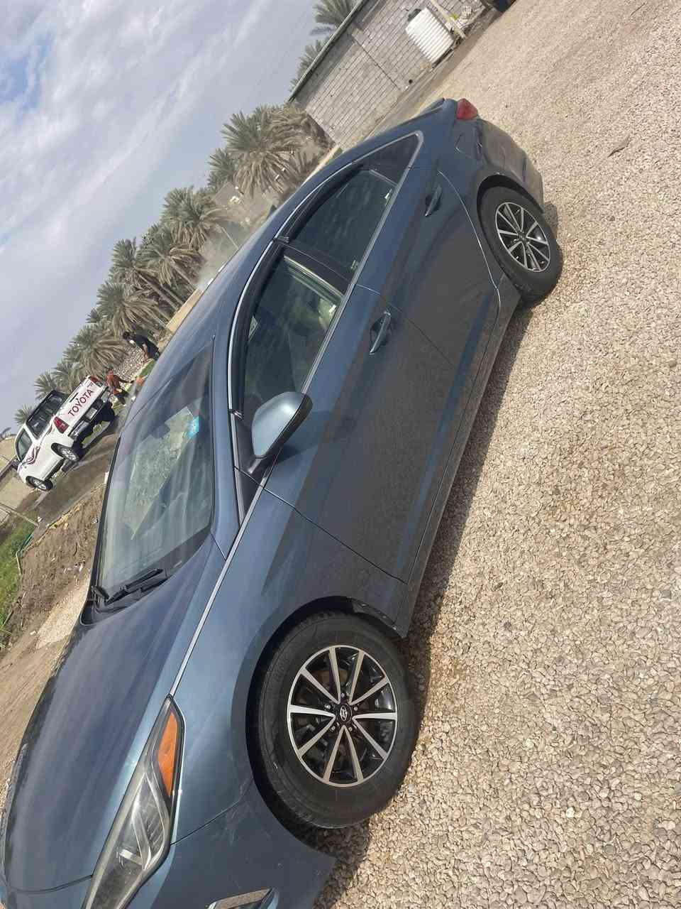 سوناتا موديل 15 محرك 2400 مواصفات عاديه شاشه كامرا سونار مرفق   السعر110 وبيه مجال حق لجيه للستفسار 
***********
