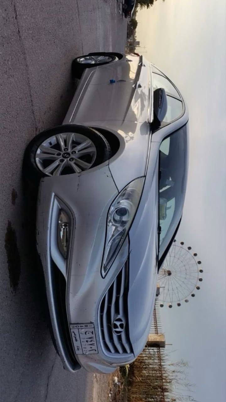 سوناتا  موديل ٢٠١١ خليجي محرك ٢٤٠٠
مكفوله من صبغ مكان سياره حي الجامعه السعر ١٠٥ 
***********
