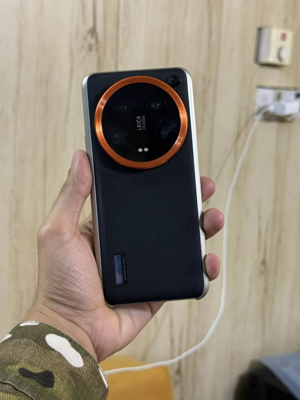 شاومي 14الترا جهاز مستخدم قليل 
ذاكره512
شاشه 120هرتز
كاميرا 200+
معالج سناب دراجون Gen3
معروفه مواصفاته جهاز قوي 
سعر الجهاز 725 ألف مع كامل ملحقات 
مكان رمادي شارع السينما 
***********
