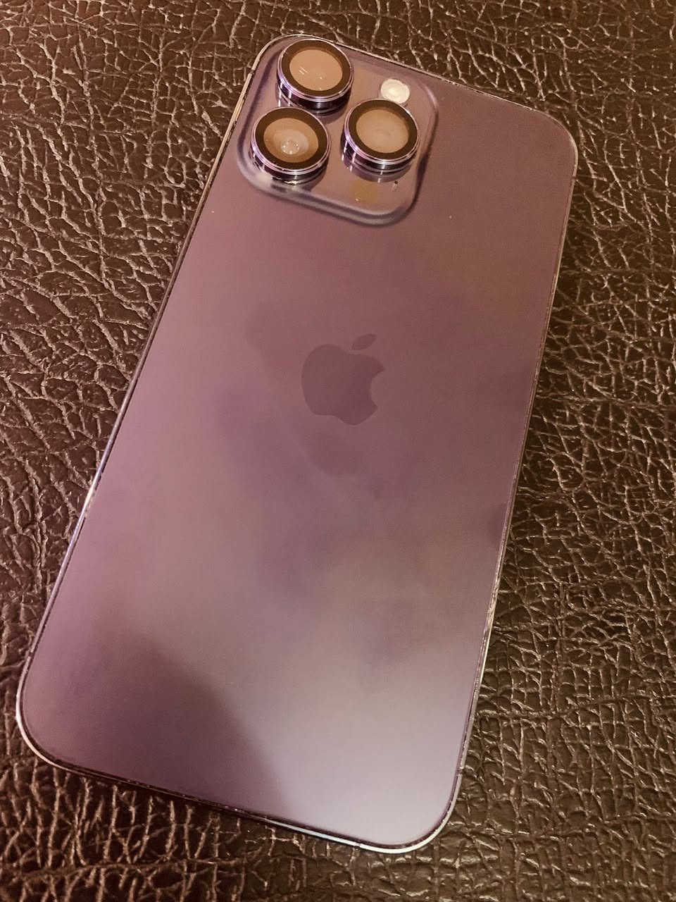 السلام عليكم ايفون ١٤ برو ماكس للبيع مبدل شاشه وبطاريه اصليات. سعره ٥٥٠ مكاني بغداد *********** واتس اب
