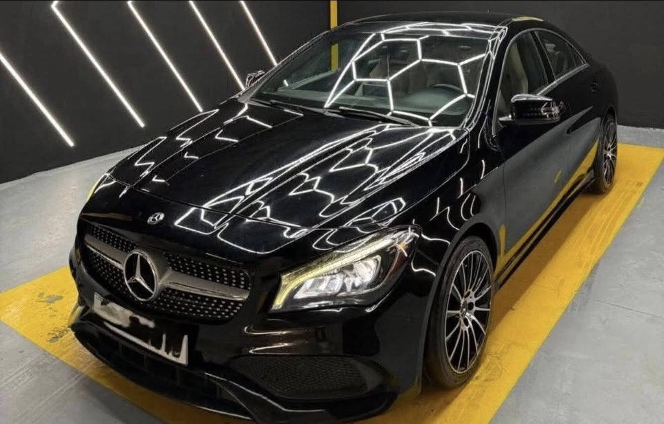 مارسیدس CLA 250 مۆدێل 2018  کامل بۆدی کیت AMG
بیلاد 4matic , بێ بۆیاخ درگا و چەمەلەخ گۆڕاوە بە بیلادی 
چوار پستۆن مە کینە 20 تۆربۆ فول مواسە فات 
پانۆراما ناو سپی راداری ئاوێنە کوشن هیتەر
کەمێک ناو درگای سەکنی گرتووە بێ ئێرباگ بەڵام زۆر کەمە 
165 گەڵاو معامەلەیەکی زۆر کەم
***********
Whatsapp . viber
