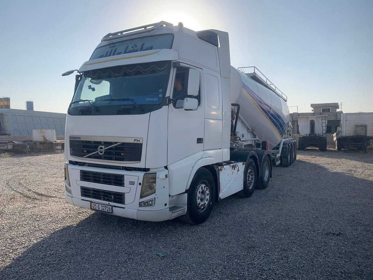 للبيع 2011 مربوطة وكاملة بسمي جاهزة للشغل ابيع كاملة مكانه بغداد سعره 6 وبيه مجال بطل موديل 24 حمولة 60 طن او مراوس بقل منه واخذ فرق ***********
