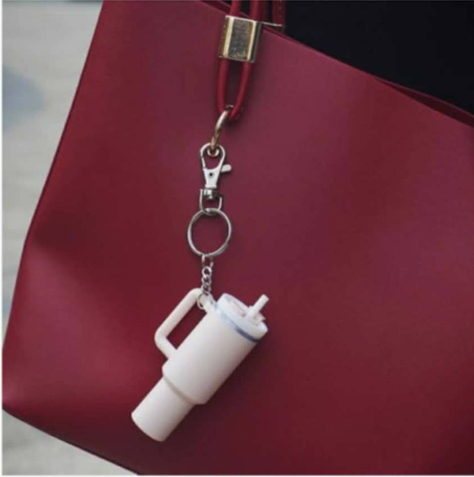 مدالية شكل كوب من دريم فوكس ستانلي للحقيبة او مفاتيح


**إذا كنت صاحب هذا الإعلان وتريد حذفه لأي سبب، رجاءا أرسل رسالة إلى الدعم الفني**