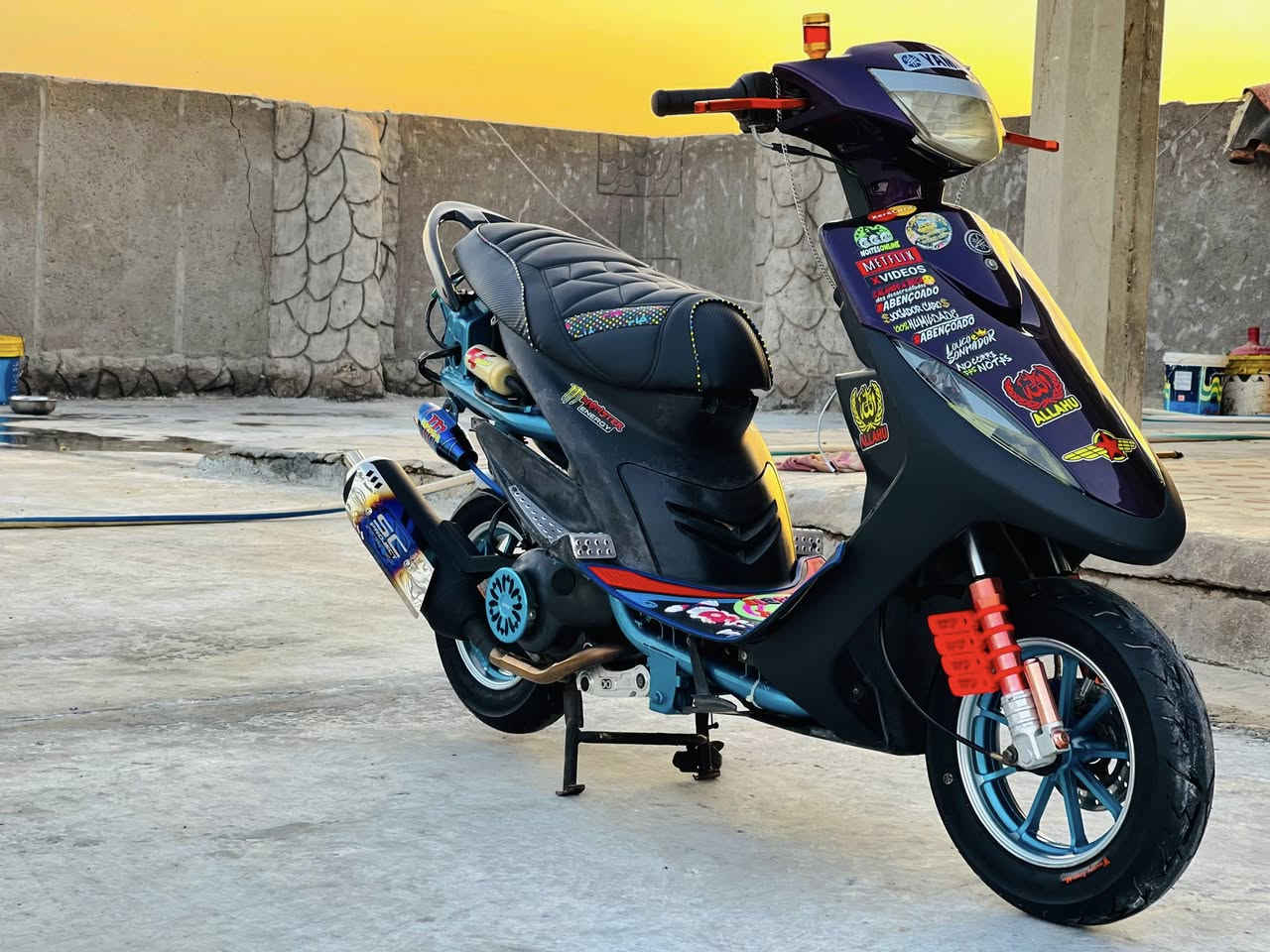 مــاكس عـدله للبـيع❤️‍🔥🦋.
صلـي على محمد وال محمد🪬🧿
مزوعه تزويد🔥
1-قبق عنبار بطل ذهبي
2-قبق فلاوين ازرق
3-صالنصه SC
4-باخره 
5-شيال راجع كروم رصاصي
6-ستان سبع اللوان
7-دبل رياضي رصاصي ابو البطل
8-چاملق خلفي كاربون فايبر
9-غلاف كشن 
10-يدات رياضي جلاتين اسود 
11- بريكات رياضي برتقالي
12- كاعيه
13-وياله رياضي مشيف ازرق + رصاصي
14-صوندات اللوان
15- بوشه 49
16- مديل 2006✅
17-صبغ شاصي ازرق🦋
18- كفرات صفاحيات موجودات
19-سبايدر جلاتين رياضي اسود 
20- كهربائيات شغاله كامله
21-دشبول شغال كامل
22-دراجه شلعه ومعدل ما شـاء اللَہ 🔥
23-نكره سلف♥️🪬
للاستفسار اكثر خاص✨🤎.


**إذا كنت صاحب هذا الإعلان وتريد حذفه لأي سبب، رجاءا أرسل رسالة إلى الدعم الفني**