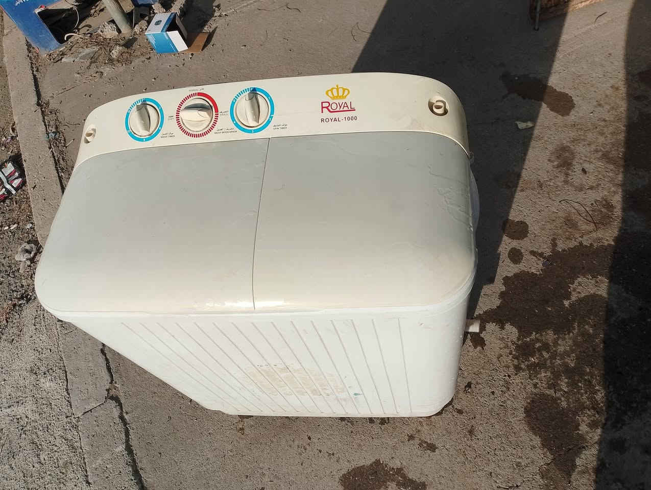 للبيع
مكان رابرين فرع ملي مول 
كلهن شرط الشغل ع فحص
***********
