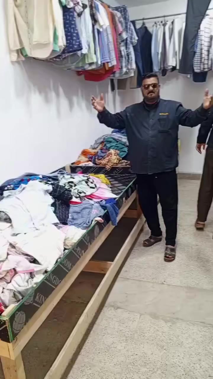 كسر اليوم تخفيضات 
اي قطعه بألف ملابس اطفال 
بجامه اوفر بدله تيشرت  بنطرون 
اطفال كل موجود العنوان قضاء الحي 
قرب محلات ناجي للجمله كل هله بيكم


**إذا كنت صاحب هذا الإعلان وتريد حذفه لأي سبب، رجاءا أرسل رسالة إلى الدعم الفني**