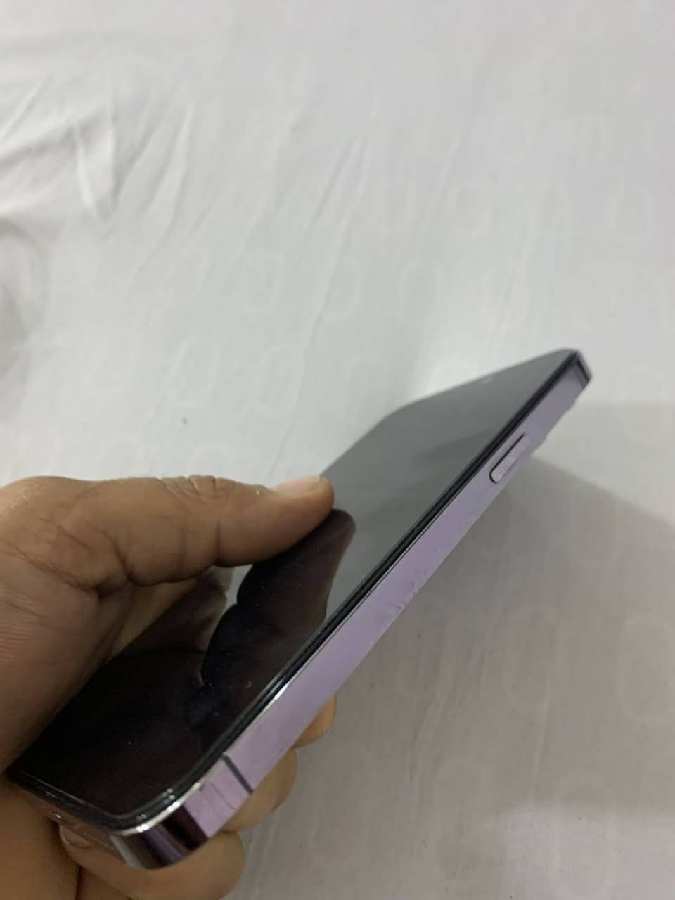 مرحبا عندي 14 بروماكس ذاكرة256 بطاريه 90 بلاديه
لون بنفسجي دبل سيم نسخه عالميه مو صين
مستبدل شاشه تفصيخ اصليه ابل تدعم3d الي تجي3 خيارات
ومستبدل عدسه كامره ب ابل يعني رساله كامره اصليه
نضيف بدون شخط كلش محافض عليه السعر 700 الف مكاني بغداد حي الجهاد لتواصل*********** ❤️
