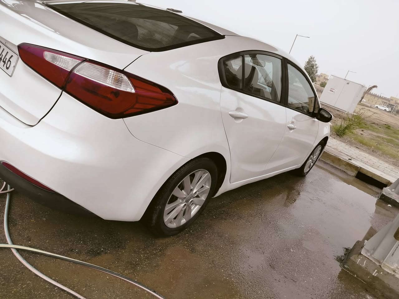 السلام عليكم كيا فورتي وارد امريكي 
 محرك 2000 دوش موديل 2015 
رقم واسط انكليزي سياره جاهزه 
بيها صبغ حزام بدون دواخل السعر 98 ورقه 
 مكان السياره واسط تفاصيل الاتصال 
***********
***********
