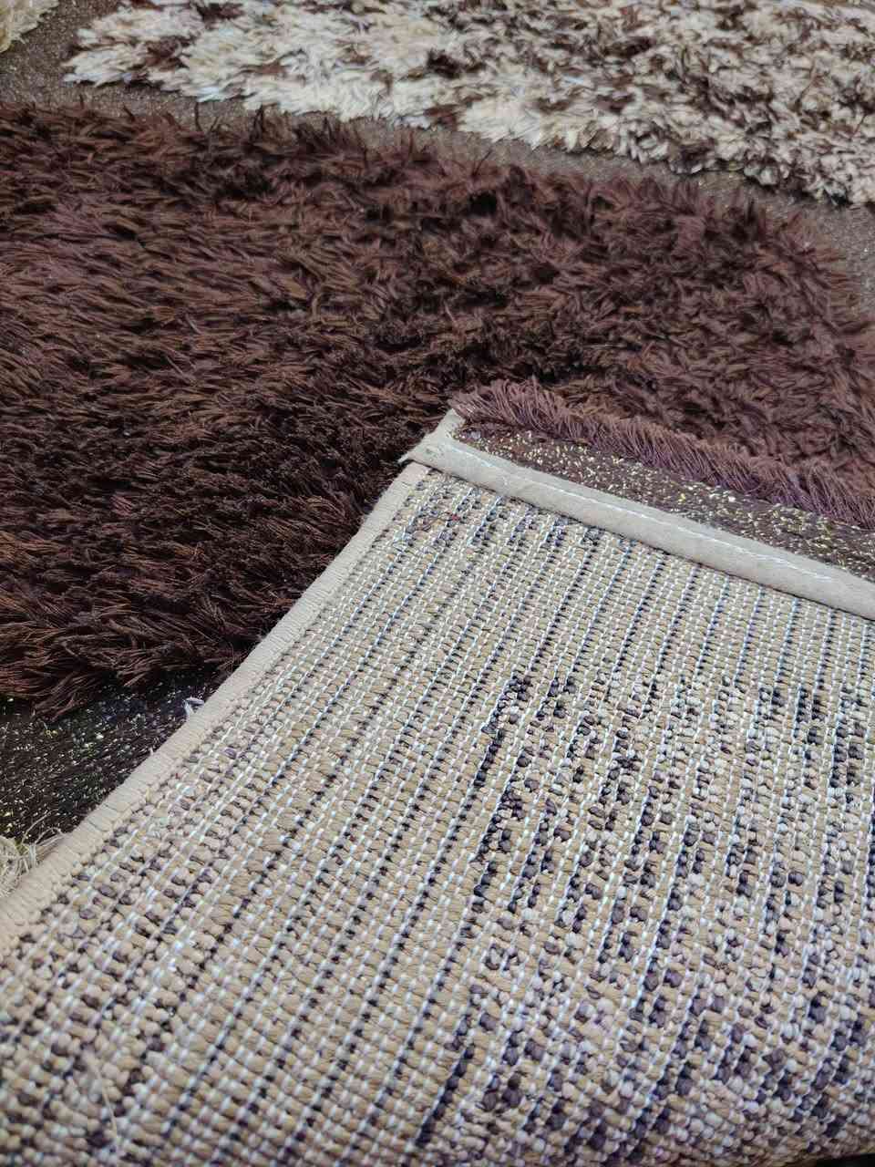 زولية فرو تركي قياس ٢ونص ×٣ونص اي عيب مابيهة فقط تغيير ديكور السعر ٧٥الف المكان البياع


**إذا كنت صاحب هذا الإعلان وتريد حذفه لأي سبب، رجاءا أرسل رسالة إلى الدعم الفني**