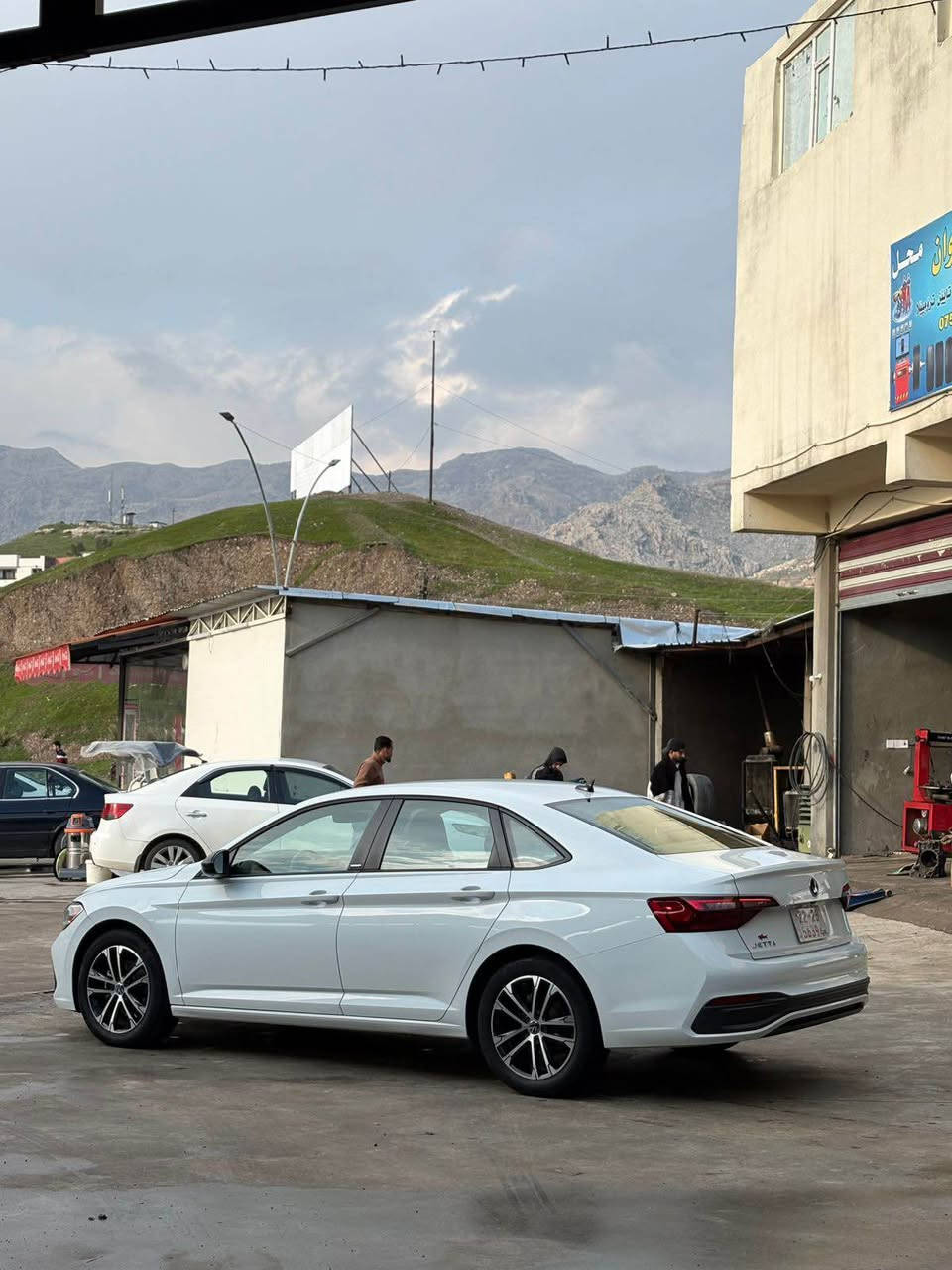 جيتا ٢٠٢٤ S سپۆرت سپی گێر توماتيك  رويشتن ٢٠ مايل سبوغ بونیت  بێ داخیلی بێ ايرباگ سعر ١٥٥ وه ره قه رسمی دعمم دانایە ژماره ى موبايل *********** اكر, نينوى
