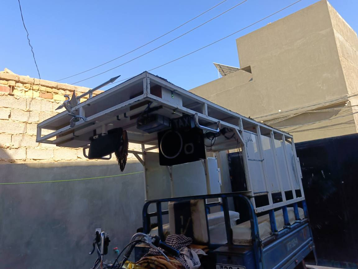 سلام عليكم محجر MTR للبيع نضيف شوفت عينك أبيعك فارغ فقط مرايه السعر 140 ألف والشراي بي خير ويدلل ***********
