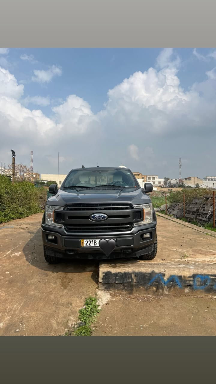 فورد ف ١٥٠ موديل ٢٠١٨ مواسفات  4x4xlt v8 تنها دوو بستى سبوخ و يه ك بستى تحديله پيشو پيشت كه پس مكينه كراوه 
مواسفاتى كوشين كارباى كوشين هيتر  سكليتر موتحرك بريك بسمه كاميره شاشه گه وره دبل اكسل گير له حه رز شغال جه ند مواسفاتى تر
نرخ 210$
***********
فوردf150 مواصفاتxlt  دفع روباعى 4x4 محركv8 50lt 
صبغ شبرين تعديل بارد شبر مكينه مفتوحه خلفي و امامي كبس بدون دواخل بدون ايرباك 
مواصفات 
الكشن تدفئه 
الكشن كهربائي 
شاشة جبيره 
الكاميره خلفي
الحساسات خلفي 
الگير طرح 
شغال وباقي المواصفات…
السعر ٢١٠$
