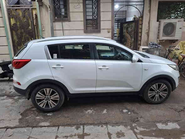 السلام عليكم
كيا سبورتج للبيع موديل ٢٠١٥ بيضاء اللون خليجي حجم المحرك ٢٠٠٠ دوش ماشيه ١٣٨ رقم بغداد مشروع وطني مكاني بغداد الاعظمية السعر ١٥٠ ورقة الاتصال ***********
