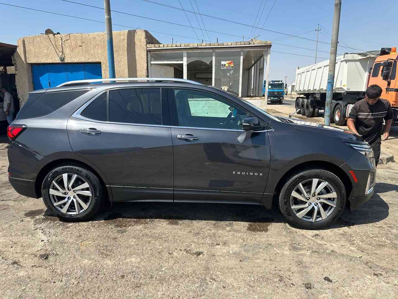 شوفرليت اكوينكس ٢٢ (بريمر)
4سلندر 1500 تيربو 

سياره ماشيه 40الاف
بصمه دخول
بصمه تشغيل + تشغيل عن بعد
(AWD)دفع رباعي
شاشه كاربلي كبيره
 كامرات محيطيه 

داخل لونين

كشنات جلد
كشنات كهرباء

كشن خزن ميموري
هزاز بلكشن للتنبيه

4كشنات تدفئه 

نظام الثبات الإلكتروني
 • مراقبة النقطة العمياء
 • تنبيه خروج عن المسار

 • تنبيه تصادم أمامي

 • مساعد صعود المرتفعات

 لايت لدات LED  
بك لايتLED
جنطه كهرباء 
حادث كلش حلو  (اني مكلف بنشر هاذ رقم صاحب سياره*********** عنوانها ميسان العماره
