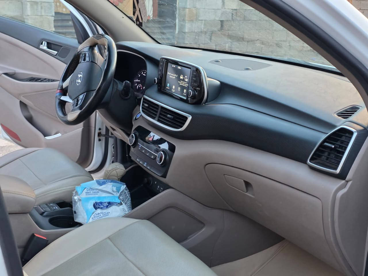 السلام عليكم 

توسان 2020 خليجي كوري شركة كاصد 
السيارة كفاله عامه بدون صبغ او تعديل جديدة حيل وأحلى من الصور 

المواصفات 
ماشية ٨١
شاشة 
كامرا 
بصمه 
شاحن وايرليس 
تحكمات ستيرن 
مثبت سرعة 
لايت عدسات 
تبريد قطعتين 

وباقي مواصفات التوسان المعروفه رقم انجليزي جديد بأسمي 

مكان السياره / بغداد 
السعر / 220$ ومجال 

للاتصال 
***********
