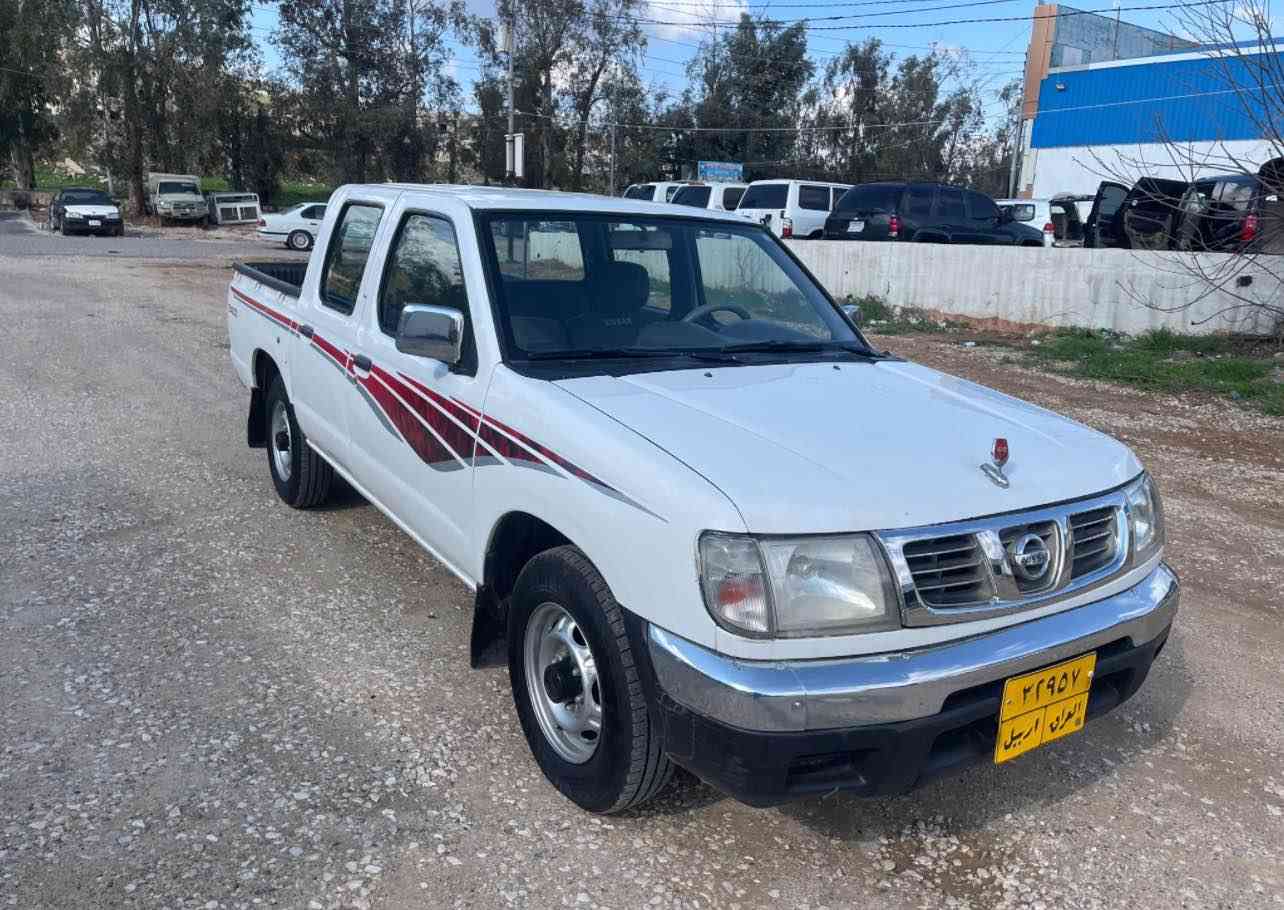 نيسان بيكاب موديل 2001محسه ن ته بريت باوه 
دو به له ي بجوكي بوياغه بيدهعم بي ليدراو
 زور جوان بي كيشه كيرمه كينه اكسل به شه رت 
سه نه وي تازه به سه رجوه
سعري ٧٩$
***********
*********** كويسينجاك, أربيل
