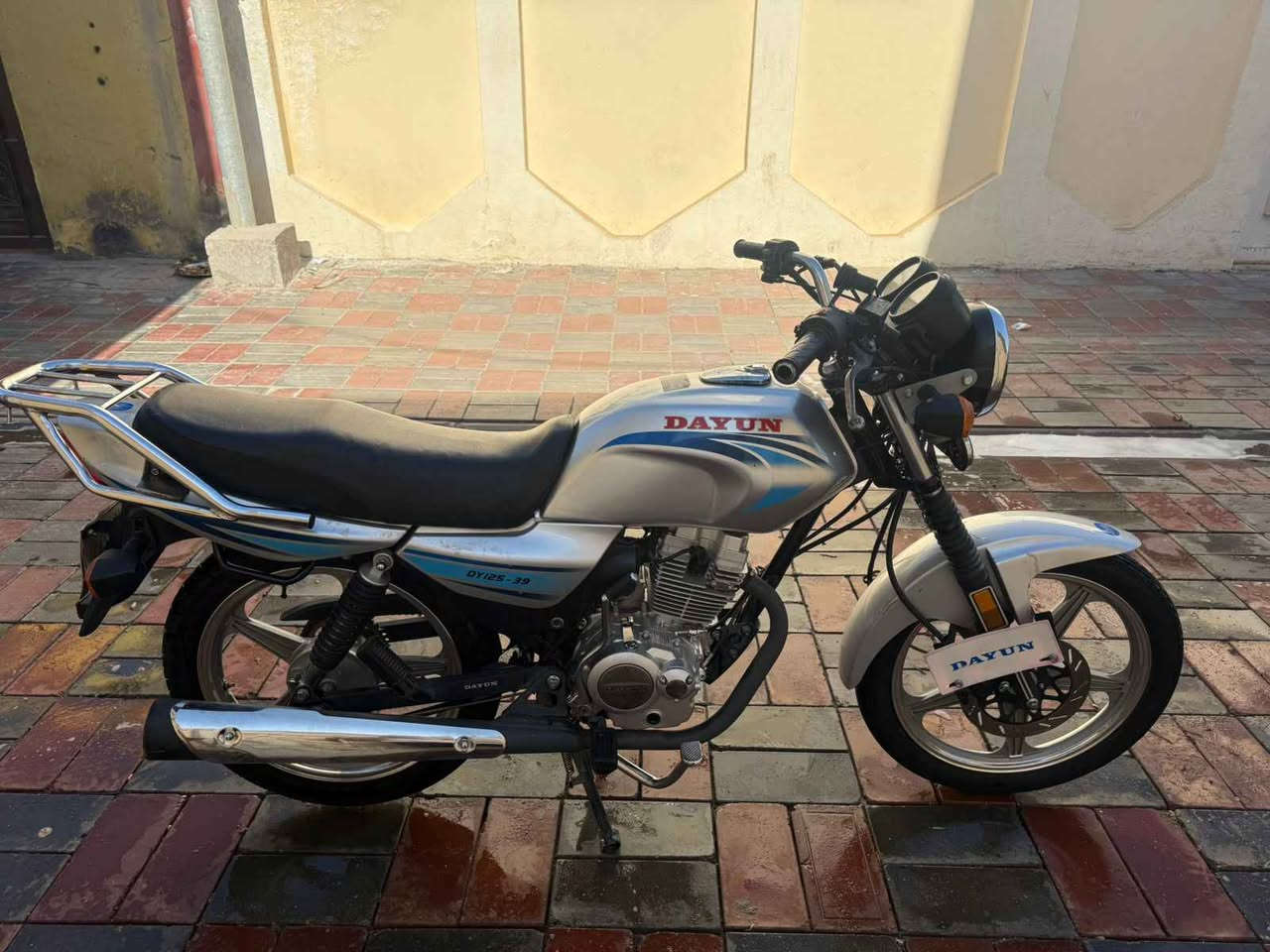 موديل 22 عنوان كربلاء الحول ابو الميه
14000000
*********** Singapore
