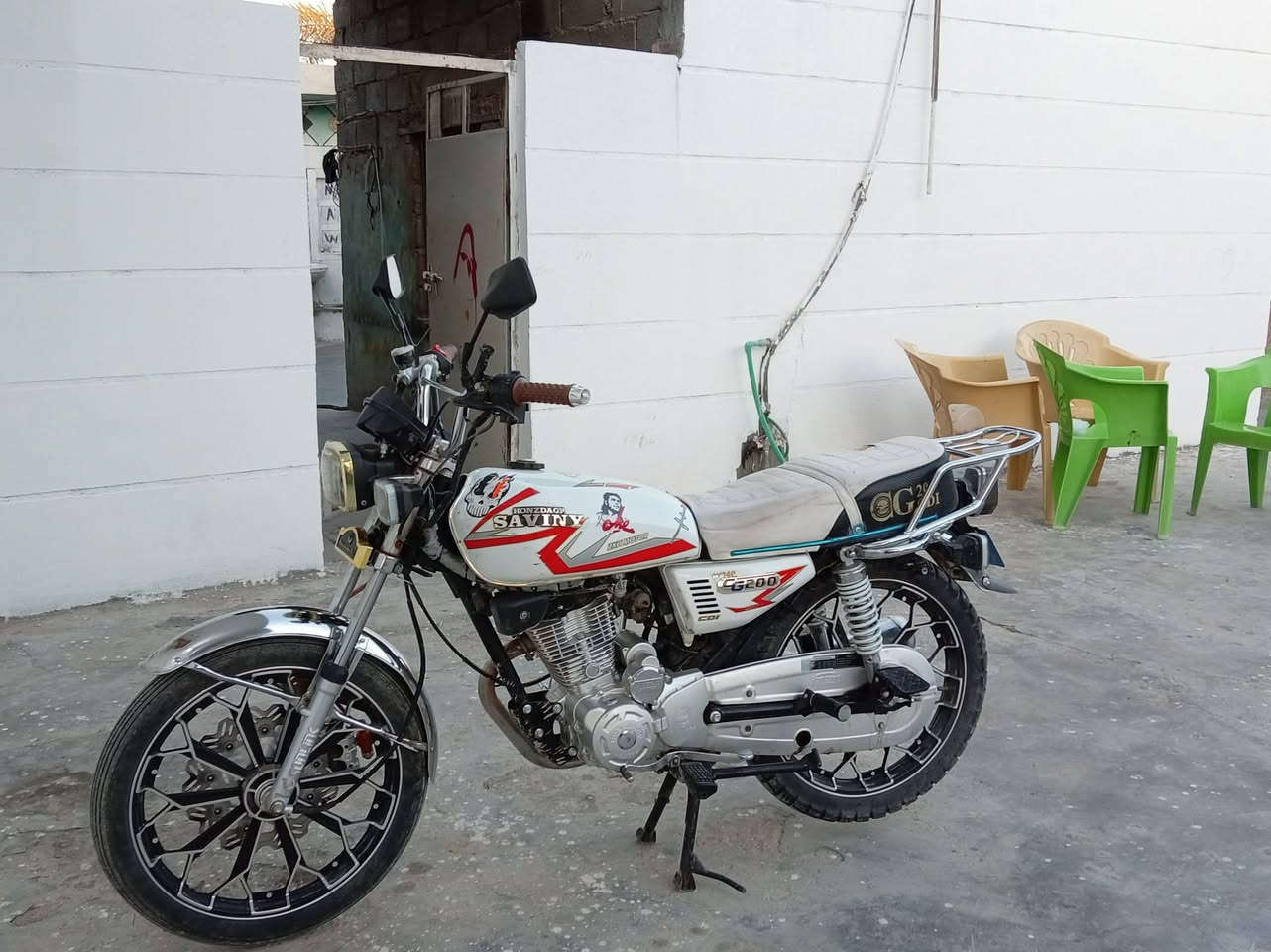 السلام عليكم دراجه للبيع موديل 25 محرك 200 السعر 850 وبي مجال ***********
