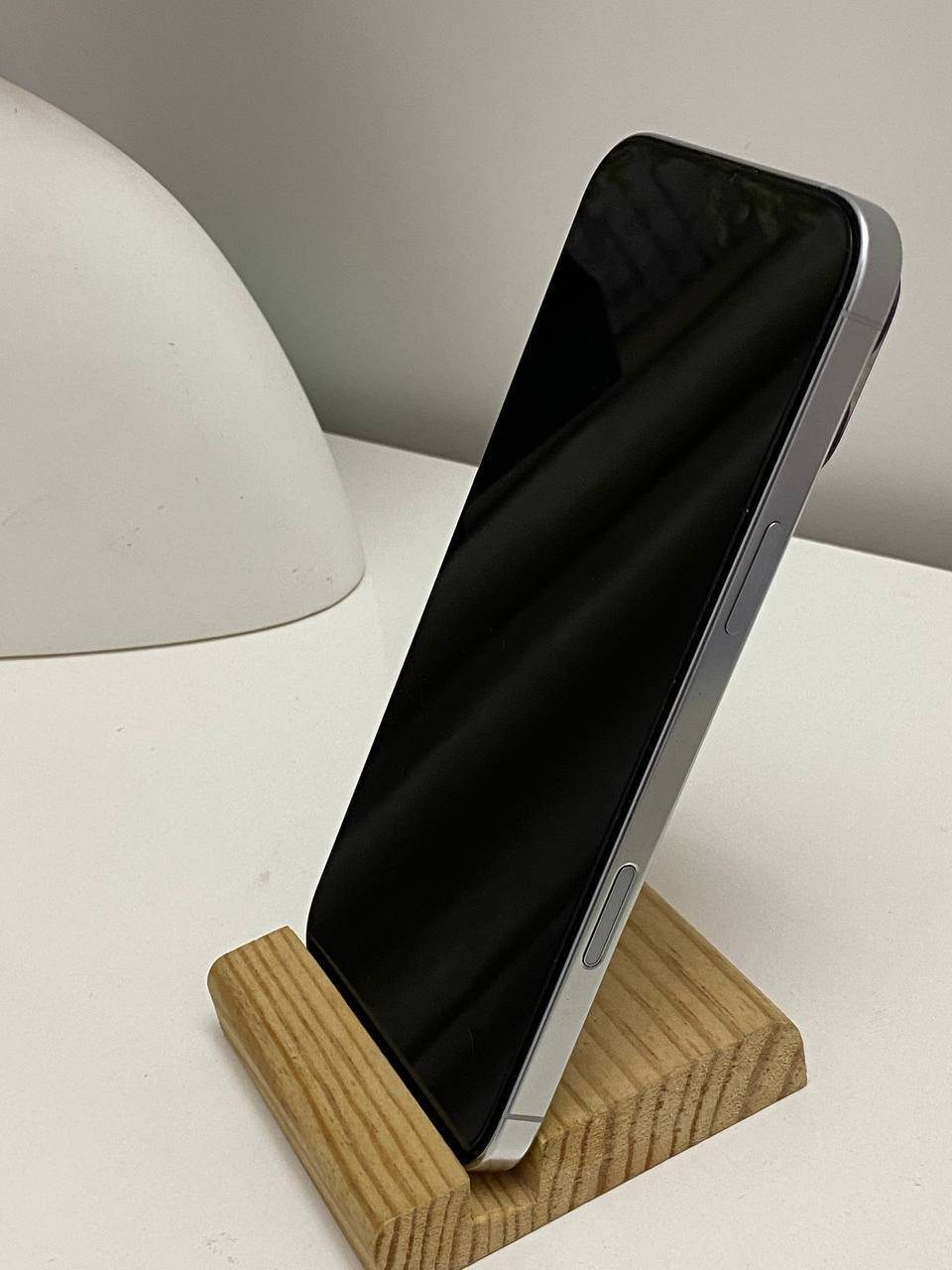 السلام عليكم 

16 برو ماكس 512 ابيض لؤلؤي
شرق اوسط وكالة ماستر گروب
ملحقات كاملة والجهاز نظيف زلغ صغير مابي ... فقط هذا وضع الشاشة

قيم واخذ 
عنواني كربلاء 
***********
