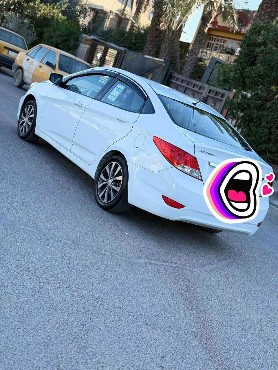 السلام عليكم
اكسنت 2014 خليجي مواصفات بلو فول رقم اربيل نكليزي سنويه جديده باسم عربي تحويل مباشر محرك1600 دوش مامفتوح كير مامفتوح سياره جاهزه تبريد شغال بس مو بارد نقص غاز فقط بيها صبغ جاملغ خلفي وربع البنيد بدون دواخل بدون ضربه شرط سونار وتبديل قطعتين نفس لون شركه باب وجاملغ ماشيه 280 الف 
وعندي فديو تضويحي للسياره …
السعر/60$ مجال قليل بيع او مراوس.
للتواصل. *********** إتصال
