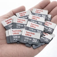 ٥ قطع • إكسسوارات إلكترونية