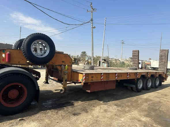 سلام عليكم للبيع لودر هافو الماني الطول ٩ما عده الركبه العرض ٣متار و٣٠سم الرتفاع ١٢٥. تخم تاير جديد تخم ويل جديد حته السبيرات تاير ويل جدد ما مصبوغه علشركه 
دناكير ١٦ كهربائيات كامله حداديه فول عربانه جديده الاستفسار ***********
