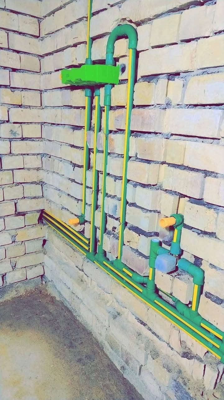 تأسيس صحيات
تأسيس كهربائيات 
تأسيس بواري المي 
تنصيب سبالت 
بناء بيوت حديثه بكامل المواصفات يعني تسلمنا كاع نسلمك بيت كامل مكمل
لاستفسار اكثر ***********
ابو الاكبر الطائي
