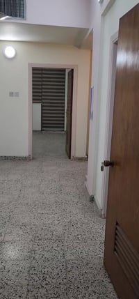 شقة تجارية • شارع فلسطين • غرفتين