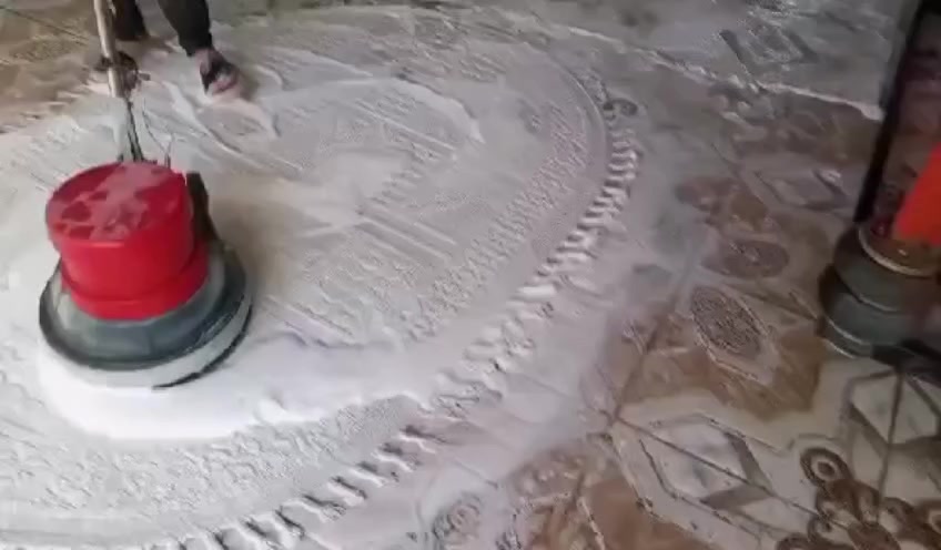 غسيل سجادك صار أسهل وأوفر ويانه 🧹🧴

  ✨ البركة للغسيل السجاد ✨✨ 

💰 سعر المتر بـ 1000 دينار فقط

🚚 التوصيل مجاني داخل مجمع بسمايه 

✨ نقدم لكم خدمة غسيل السجاد بأحدث الأجهزة ومواد تنظيف آمنة تحافظ على الألوان والنسيج

🧼 إزالة بقع – تعقيم – تعطير – تجفيف سريع

🚪 استلام وتسليم لباب البيت

🕐 سرعة بالتنفيذ ونظافة مضمونة 100%

📌أسعار إضافية:
▪️غسل موقعي تخم 10 مقاعد ب50 الف
▪️تخم 8 مقاعد ب40 الف 
▪ غسيل البطانيات واللحف: 4000 دينار

▪ غسيل الستائر (طبقتين): 12,000 دينار

📞 للحجز والاستفسار: 
     *********** 

🧼 خلي سجادك يلمع ويرجع جديد ويانه!
