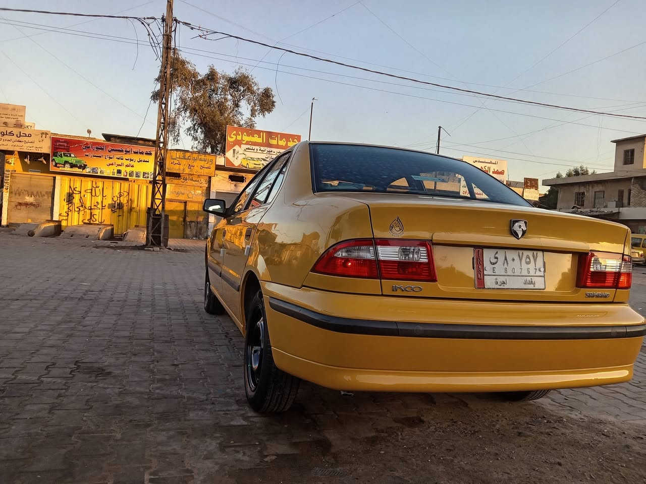 سلام عليكم لبيع موديل ٢٠١٢ سيارة مكفولة تخم تاير تبريد محرك وكير فرنسي مكفولآت بدون صبغ مدينة الصدر هاتف ***********.      53
