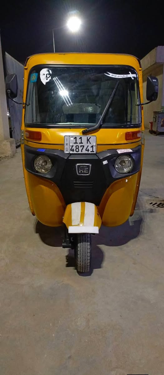 اني مكلف.  بالنشر.  يريد يبيعها.  ماعده. مجال. لشغل. بيها. ب6 وبيها مجال ***********
