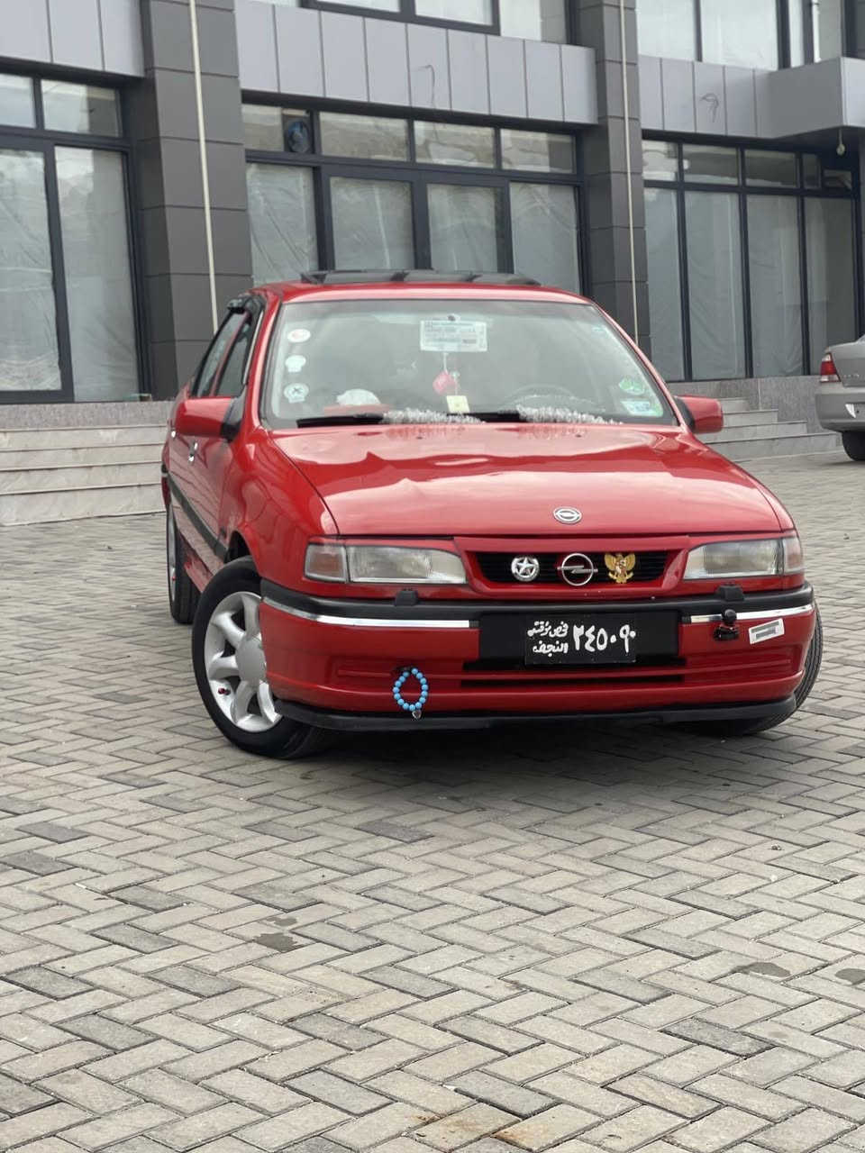 سەرەتا بەناوی خوای گەورە 
ئۆپڵ ڤیکترا مۆدیل 93 زۆر جوان ئاڕم پلاستیک سلێمانی بەشەرتی ئاڕموو ئەوە لیات سەیارەکە کورەیە بۆ جوانی پێشوو دوای کپسە مەکینە 20 گێڕ عادی مەرخوب سیعر 36گەڵا  سەید سادق *********** حلبجة, السليمانية
