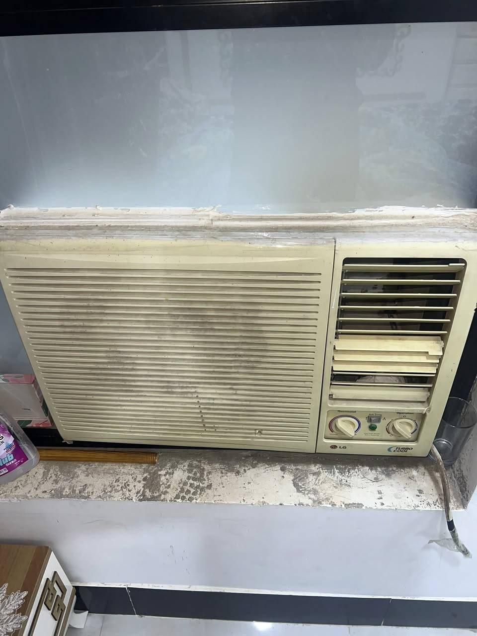 سلام عليكم من رخصة لأدمن مكيف للبيع LG تدفئة وتبريد بس  شغال متروك منشغله لاستفسار عل واتساب ‭٠٧٨٨ ٥٨٣ ٤١٣٦‬
