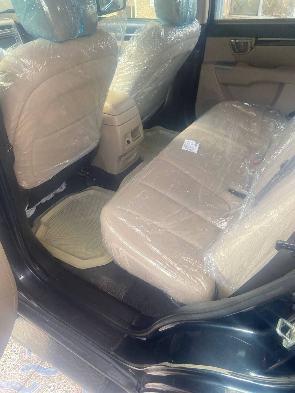 سلام عليكم من رخصة الادمن
سنتافي موديل 2011 السيارة كاملة من كلشي حدادية تخم تاير جديد مكينة خير من الله للاستفسار الدخول خاص او الاتصال ع الرقم ***********
السعر 133 و قابل للتفاوض
