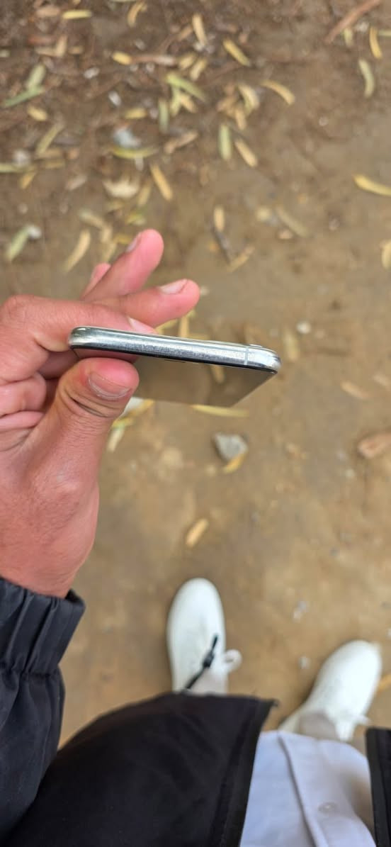 ايفون 11برو ماكس
بطاريه73

ذاكره 256

كلشي ما مبدل بي الجهاز فقط شخوط بلشاشه


**إذا كنت صاحب هذا الإعلان وتريد حذفه لأي سبب، رجاءا أرسل رسالة إلى الدعم الفني**