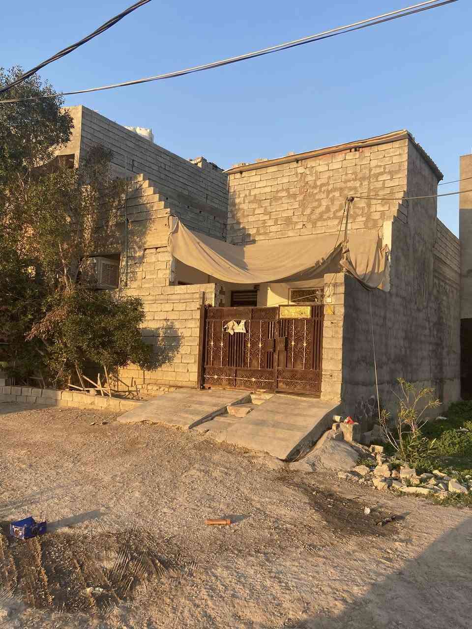 يا لله بيت للبيع
الحولي الزراعي مساحة 100 بناء حديث بسعر مناسب تفاصيل ‭0771 960 8927‬
بيك خير وتدلل
