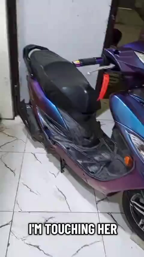 السلام عليكم دراجة كامكو للبيع كفرات أصلية مزودة ماكينة بلادي مبرغي، ما مفتوح بوشا.49 السعر مليون واللي يأخذها ما يخسر ***********
