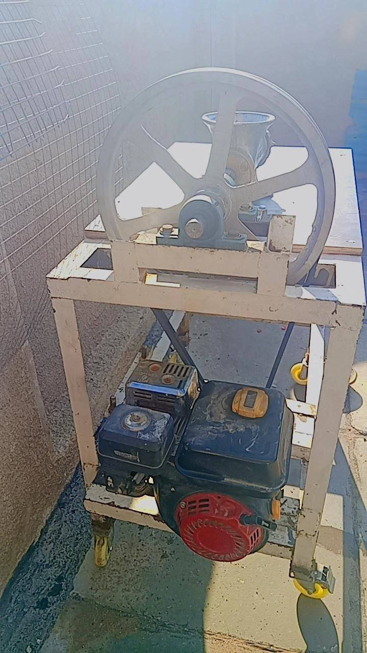 سلام عليكم مثرامه بيع مستعجل نضيفه كلش مكاني بغداد سعر 275 بيها مجال حك جيه ***********
